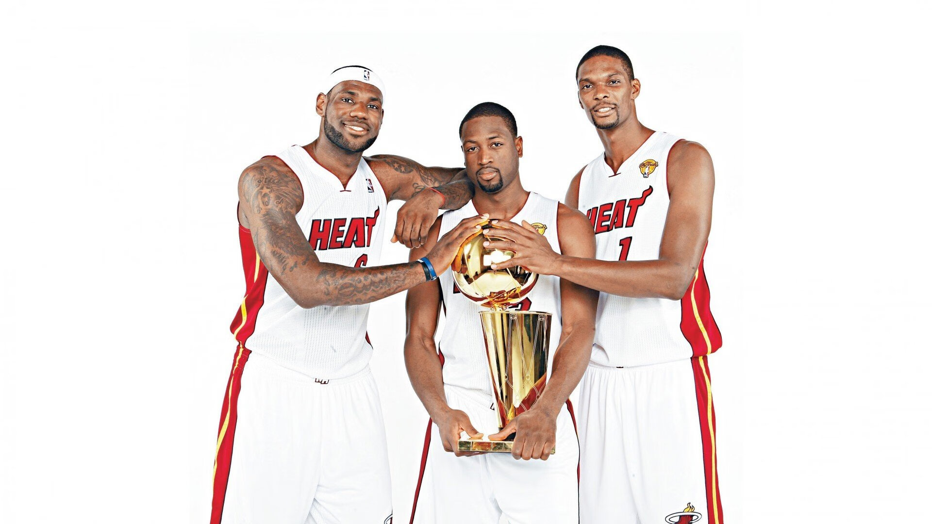 曼城攻防兼备，继续在欧冠赛场保持霸主地位，曼城拿欧冠